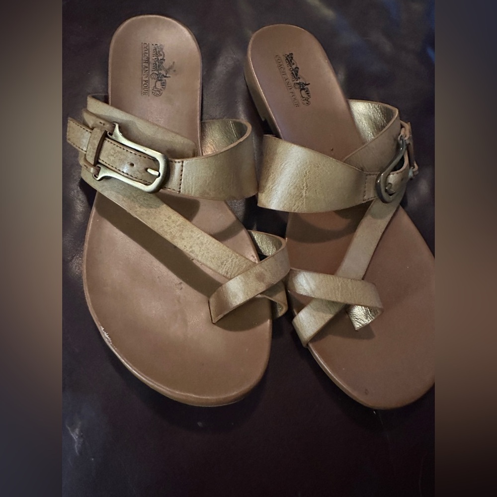 Coach and four  size 9